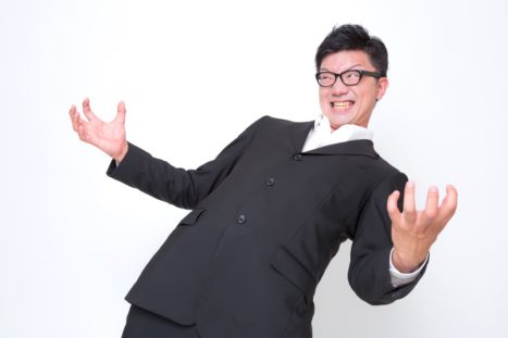 バドミントンの【重心移動】は頭1つ分!1.5倍のフットワークを体感しよう!